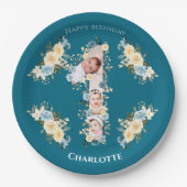 1歳の誕生日ティール（緑がかった色）フォトコラージブルーイエローフラワー ペーパープレート (正面)