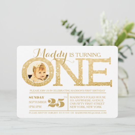 1歳の誕生日フェイク金ゴールドグリッターワンフォト招待状 招待状 (スタンド正面)