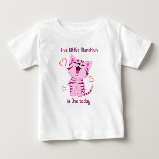 1歳の誕生日リトルマンチキン子猫ワン今日 ベビーTシャツ (正面)