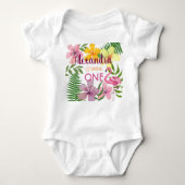 1歳の誕生日ルアウ（ハワイ式宴会）熱帯の花ピンク ベビーボディスーツ (正面)