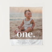 1歳の誕生日写真ウェルカムサイン タペストリー (正面)
