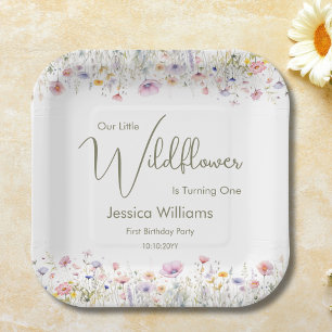1歳の誕生日我々の小さな野花が一つ回る ペーパープレート