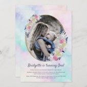 1歳の誕生日春ピンクブルーフローラガールフォト 招待状 (正面/裏面)