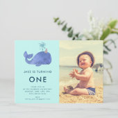 1歳の誕生日水色クジラ |写カスタム真 招待状 (スタンド正面)