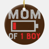 1男の子の母の低いバッテリー疲れたママと息子 セラミックオーナメント (裏面)