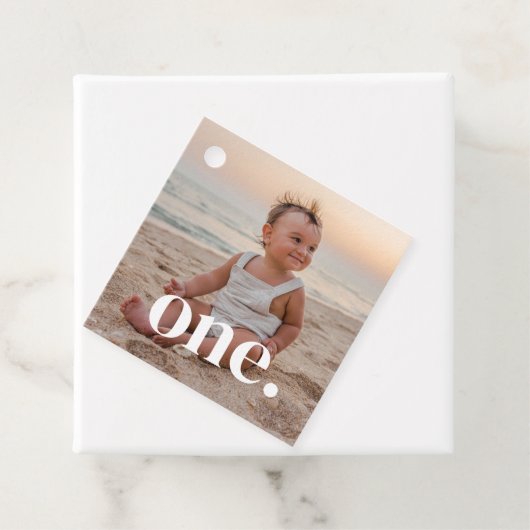 1番目の誕生日の写真 – 1 フェイバータグ (インサイチュ)