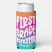 1級先生文字デザインカラフルグラデーション スリム缶クーラー (Seltzer正面)