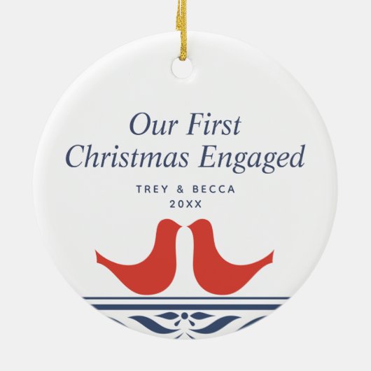 1組のドームパーソナライズされた初めてのクリスマス婚約した セラミックオーナメント (裏面)