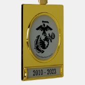 1色EGA – 黒 ゴールドプレートバナーオーナメント (右)