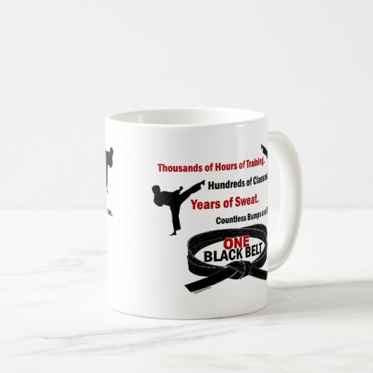 1黒帯1の空手のTシャツ及び服装 コーヒーマグカップ (正面右)
