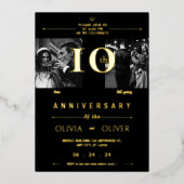 10おもしろい周年結婚当時と現在の金ゴールド 箔招待状 (正面)