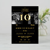 10おもしろい周年結婚当時と現在の金ゴールド 箔招待状 (立ち正面)