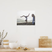 10代の女の子は、母の体操を実行する ポスター (キッチン)