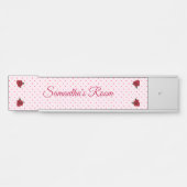 10代の若者の部屋の印のピンクは赤いバラの机の壁に点を打ちます サインプレート (正面)