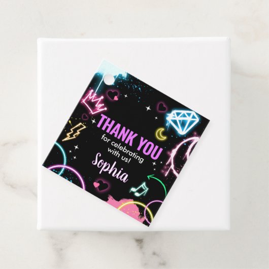 10代の若者ネオン13歳バースデーパーティースクエア フェイバータグ (インサイチュ)