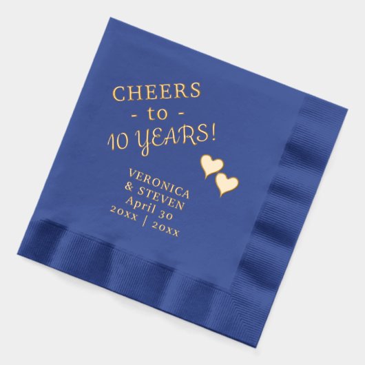 10周年結婚記念日の乾杯　２つのハート 箔ナプキン (左)