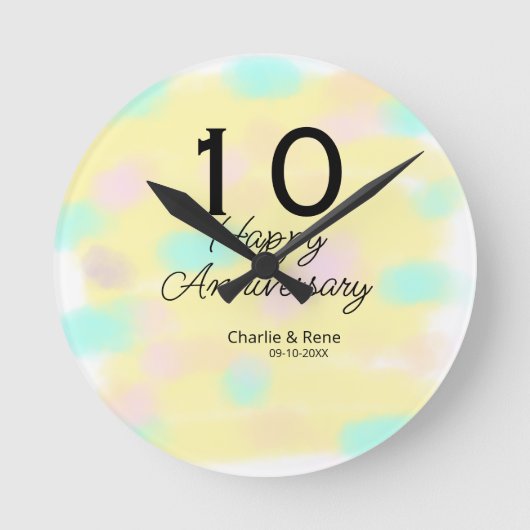 10周年結婚記念日黄色パステル名前レトロボ ラウンド壁時計 (正面)