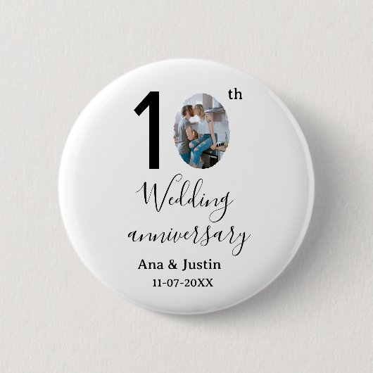 10周年結婚記念日 名前入り写真 大文字 スタイル 缶バッジ (正面)
