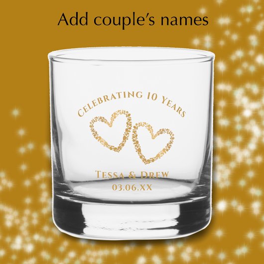 10周年記念の結婚記念日をお祝いするモダンゴールド ウイスキーグラス