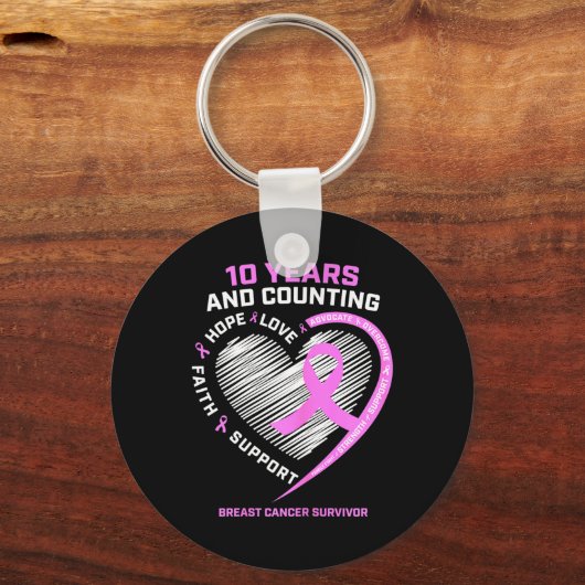 10年間の乳がん生存者の女性への贈り物 キーホルダー (正面)