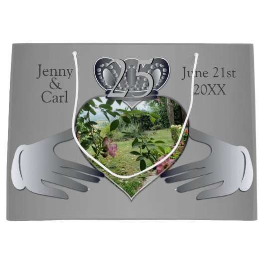 10日、11日、20日、25日、写真記念日クラドー   ラ ラージペーパーバッグ (正面)