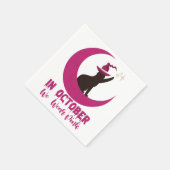 10月に我々は衣服ピンクの猫の乳がん待っている スタンダードカクテルナプキン (角)