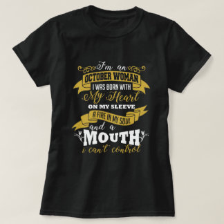 10月の女性の誕生日の黒のTシャツ Tシャツ