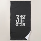 10月31日ハロウィン蜘蛛の巣デザイン ビーチタオル (正面)