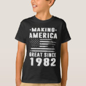10歳からアメリカを生み出す40歳素晴らしの誕生日ヴィンテージ Tシャツ (正面)