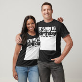 10歳の誕生日がシャツに10年の男Wのサインを出した Tシャツ (ユニセックス)