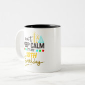 10歳の誕生日を迎える少女と少年 ツートーンマグカップ (正面左)