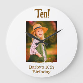 10歳の誕生日フォト 名前 日付 シンプル ブラウン ベージュ b ラージ壁時計
