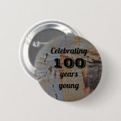 10祝歳の若い茶色素朴 缶バッジ (正面&裏面)