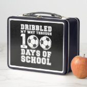 100人の日・スクール・サッカーを通り抜けた メタルランチボックス (インサイチュ)