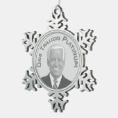 100兆ドルのプラチナコイン スノーフレークピューターオーナメント (右)