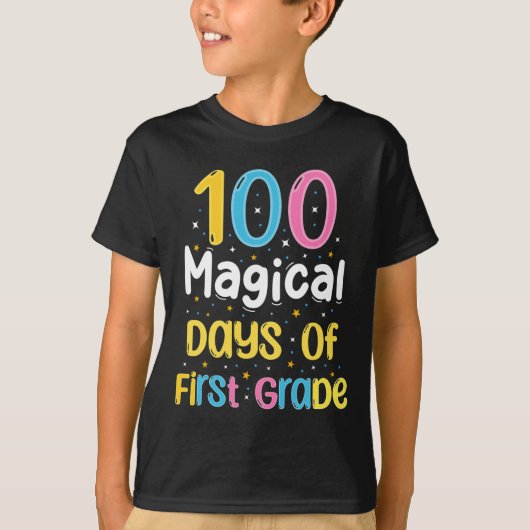 100学校の1年生100日目の魔法の日 Tシャツ (正面)
