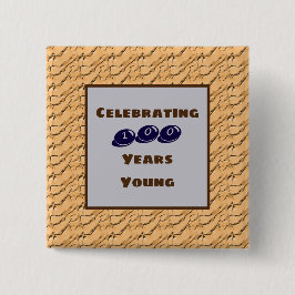 100年の若いマイルストーン誕生日ブラウン 缶バッジ