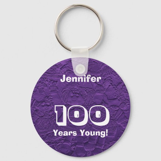 100年の若い紫色の人形キーチェーン(キーチェーン) キーホルダー (正面)