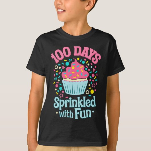 100日おもしろいカップケーキシャツハッピー10 Tシャツ (正面)