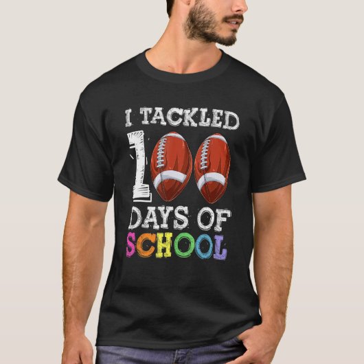 100日の学校の子供のサッカー100日 Tシャツ (正面)