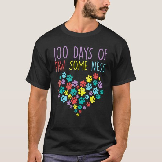 100日のpawsomenessハート100th Day School Dog Tシャツ (正面)