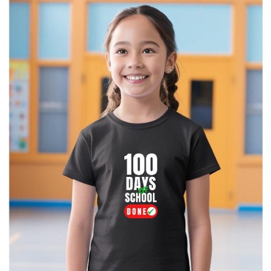 100日を迎えた女の子のキッズ服 Tシャツ