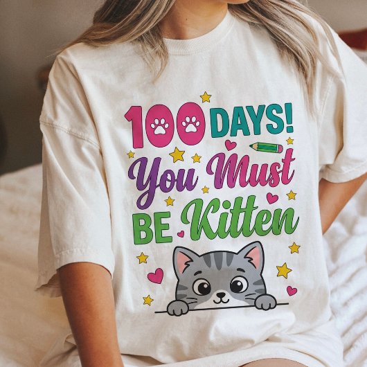 100日を迎えた学校の子猫の先生Tシャツ トライブレンドＴシャツ