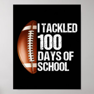 100日学校100日目のフットボールを指導 ポスター