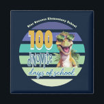 100日恐竜モノグラムの マグネット<br><div class="desc">100ユニークの祝日のためのデザイン。「ダイノミテ」をテーマにした恐竜デザイン。タイポグラフィモダンスタイルとヴィンテージサンセットデザイン。スタッフ、先生、親ボランティア、学生への配布資料。学校モノグラムの名、先生名または個人名。</div>