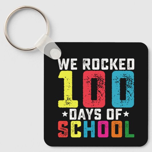 100日目の学校を楽しんだ先生と生徒 キーホルダー (正面)