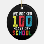 100日目の学校を盛り上げた先生と生徒 セラミックオーナメント (左)