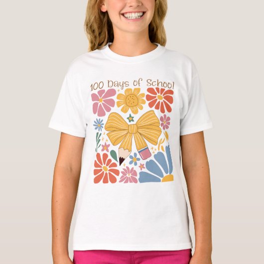 100日目の学校を祝うキュートなTシャツ Tシャツ (正面)