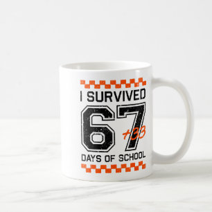 100日目の学校を67日+33日乗り切った 数学Tシャツ コーヒーマグカップ