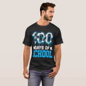 100日目の学校サッカー ドリブル 100日記念 Tシャツ (正面フル)